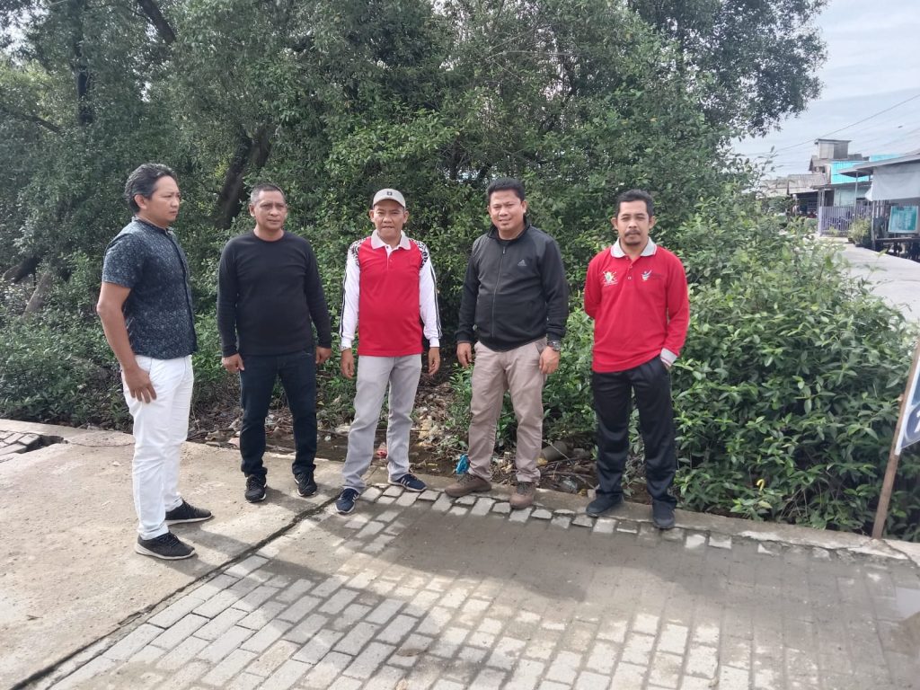 Camat Simpang Empat Terjun ke Lapangan, Pantau Kesiapan Kampung Hadapi Adipura