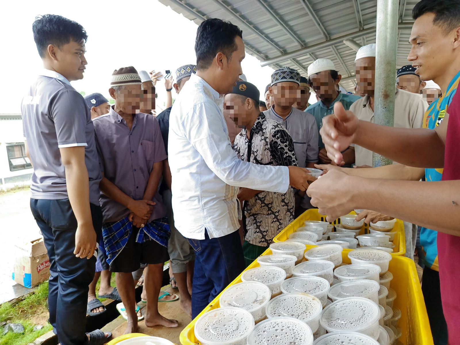 Lapas Batulicin Bagikan Makanan Kepada Warga Binaan, Bertajuk Jumat Berkah