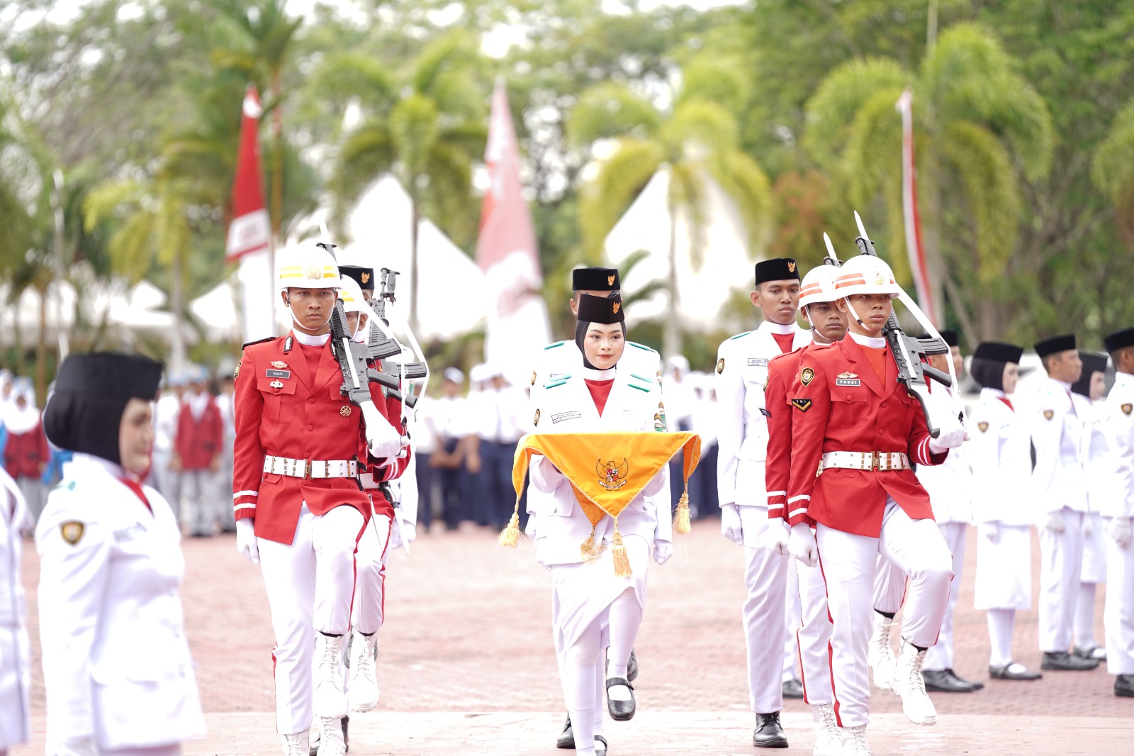 Bupati Andi Rudi Latif Inspektur Upacara HUT ke-80 RI di Tanah Bumbu