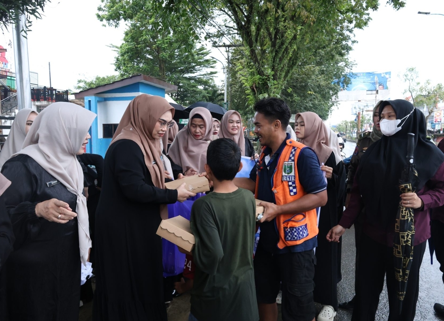 Sinergi Ramadan: TP PKK dan Dekranasda Tanah Bumbu Tebar Kebaikan di Batulicin