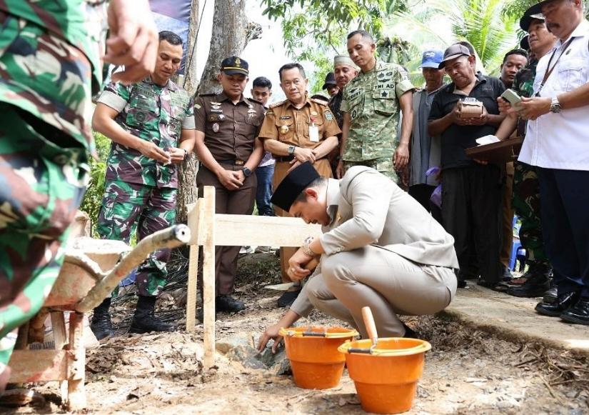Ketua DPRD Tanah Bumbu Hadiri Ground Breaking Jembatan Perintis Garuda 2026